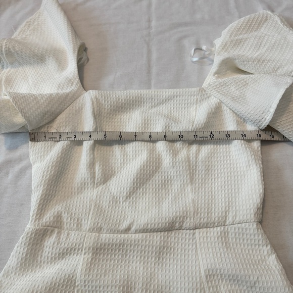 NEW She + Sky Small White Textured Mini Dress ~ Ruffle Sleeve Bride Sorority - Picture 3 of 6